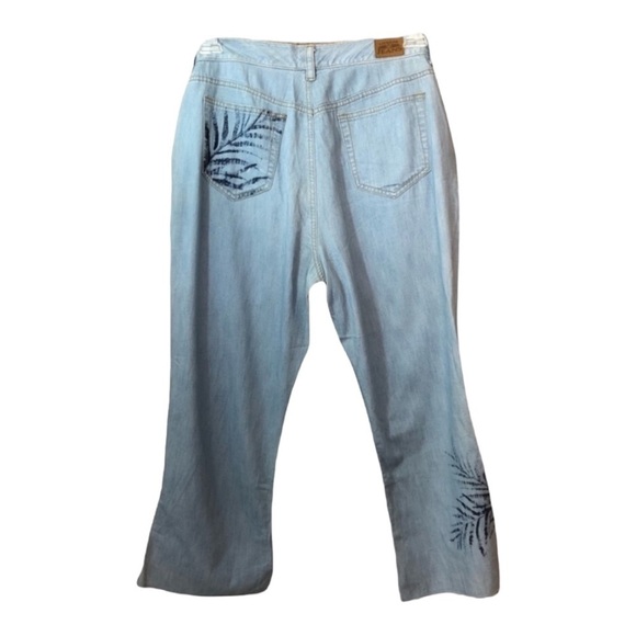 Lizwear Jean Escape to Tahiti Capris Size 12 - Picture 3 of 10